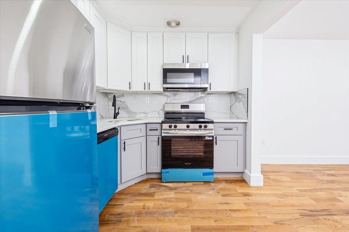 21836 133rd Rd - Photo 2 of 9