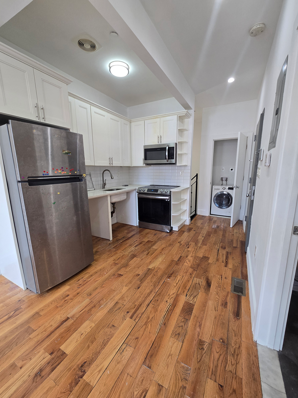 195 Herzl St ##1a - Photo 2 of 17