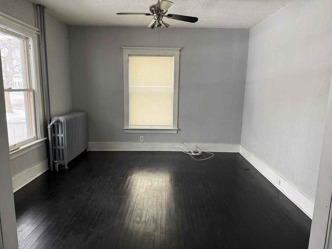 2426 Clark Ave - Photo 6 of 10