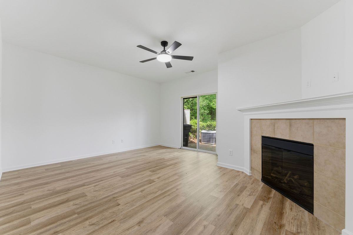 585 Mcwilliams Rd Se - Photo 5 of 20