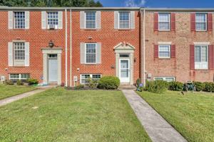 featured image of 18 Collis Ct