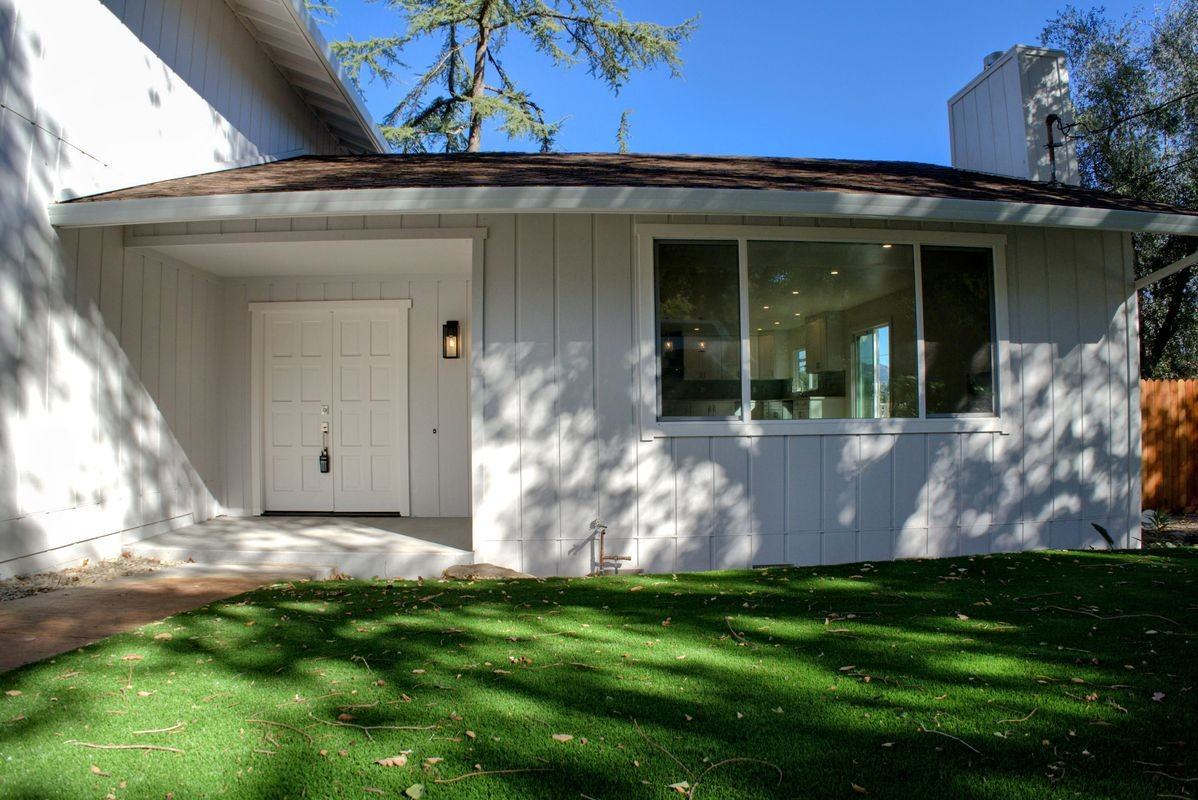 604 Los Olivos Rd - Photo 3 of 32