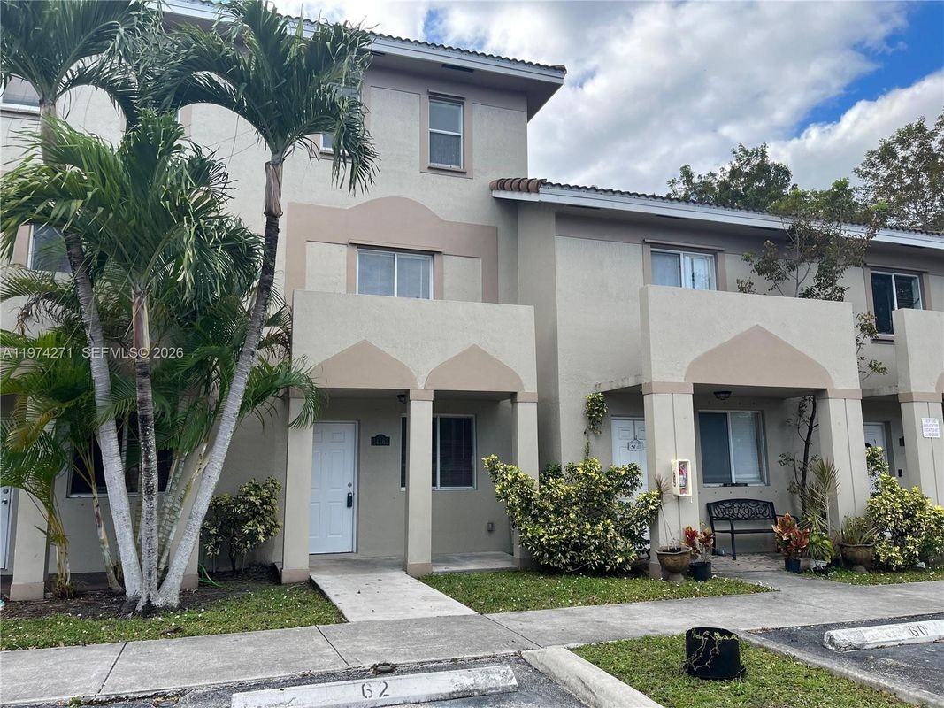 14162 Nw 17th Ave - Photo 2 of 31