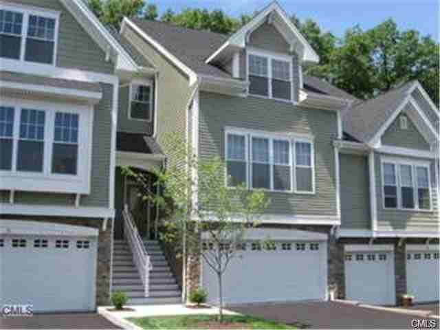 8 Tucker St - Photo 2 of 3