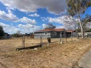 900 S G St - Photo 2 of 10