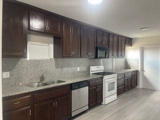 900 S G St - Photo 3 of 10