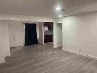 900 S G St - Photo 5 of 10