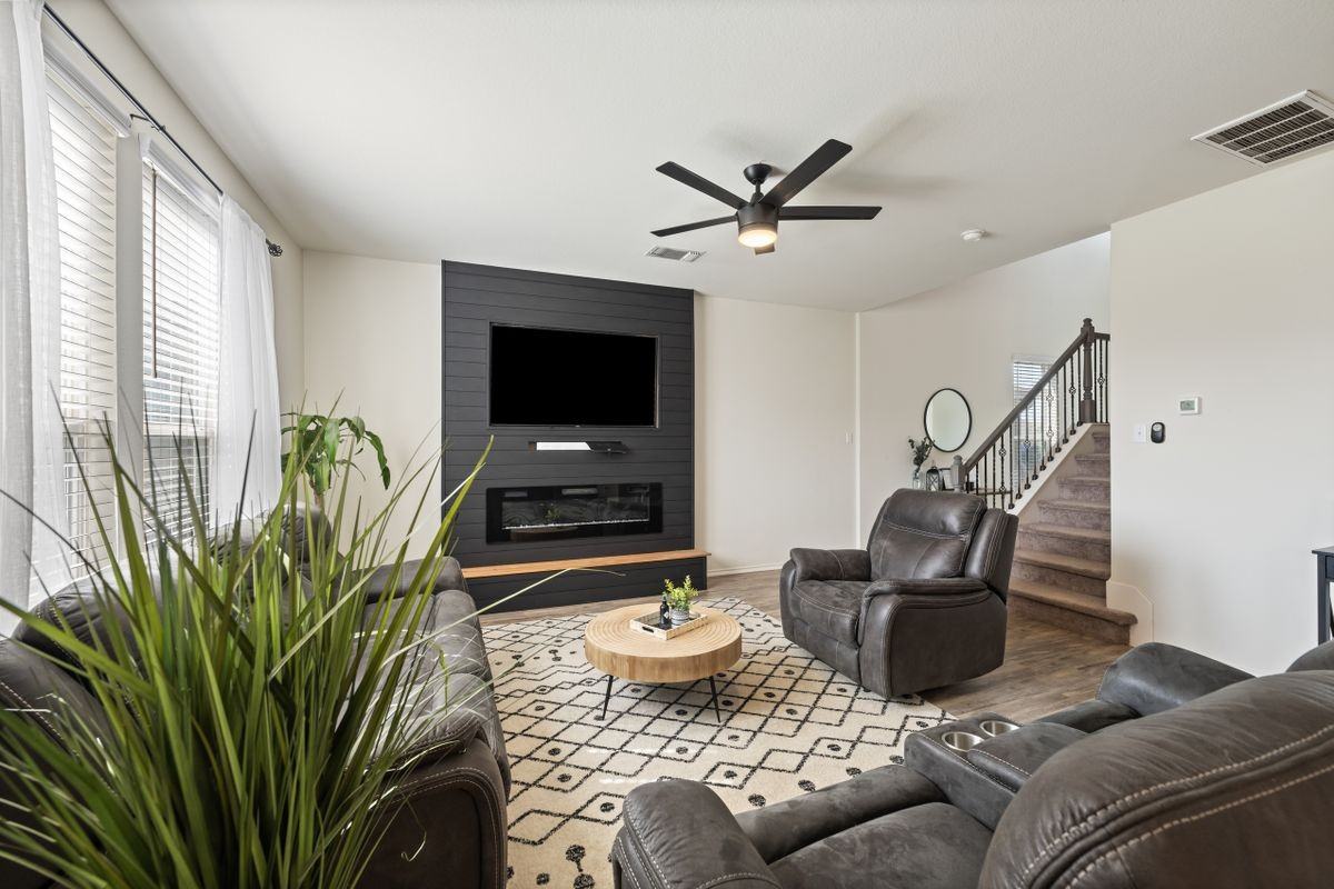 328 Thornless Cir - Photo 5 of 8