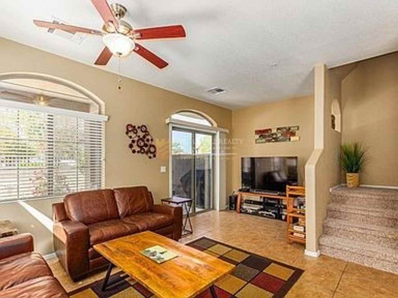 458 N 168th Ln - Photo 2 of 28