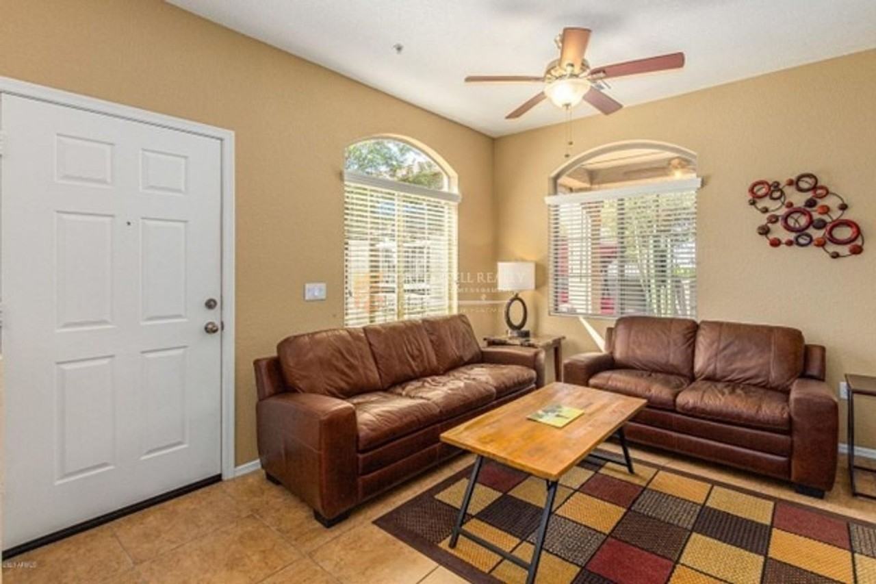 458 N 168th Ln - Photo 3 of 28