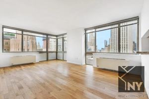 featured image of 2 Maiden Ln #3407