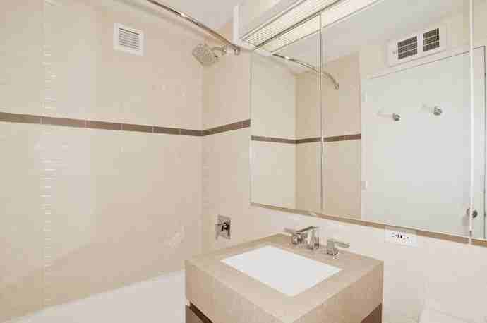 West St #19A - Photo 4 of 6