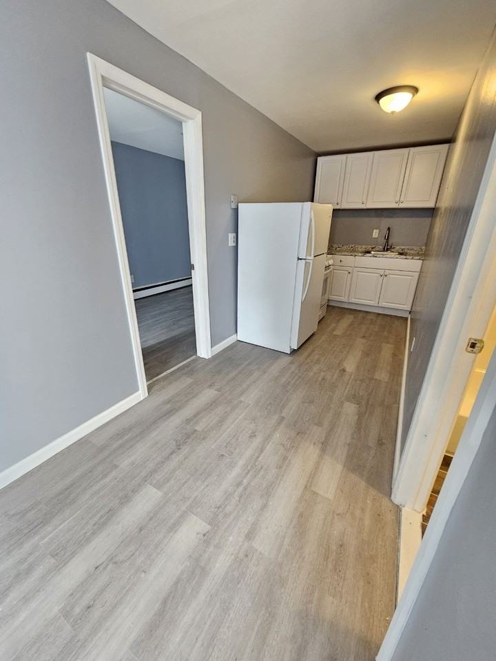 206 Homestead Ave - Photo 3 of 7