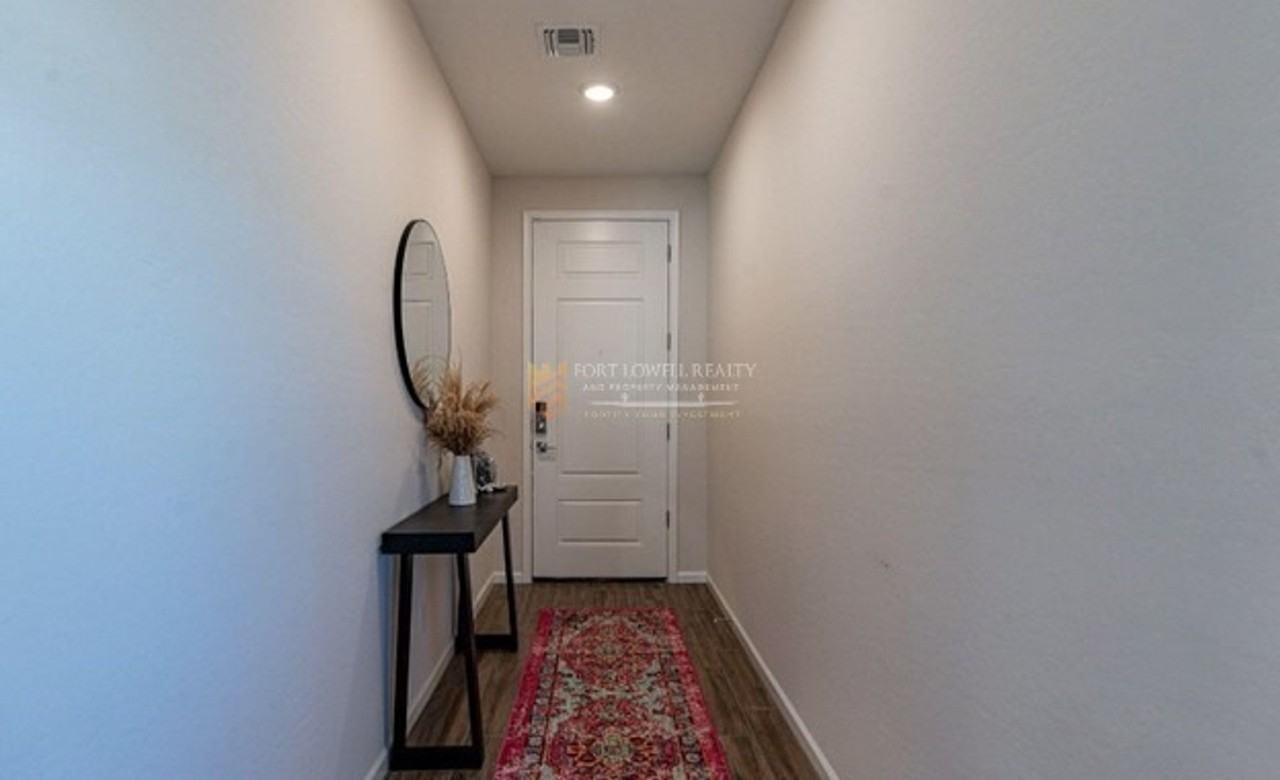 24606 W Whyman Ave - Photo 2 of 16
