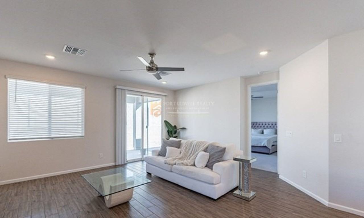 24606 W Whyman Ave - Photo 3 of 16