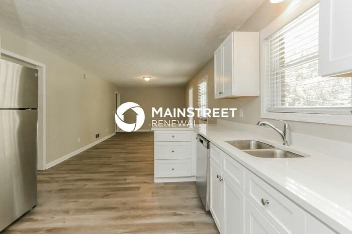 6165 Marilla St - Photo 7 of 16