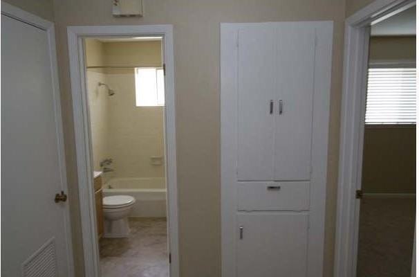 5511 Guadalupe St #101 - Photo 5 of 6