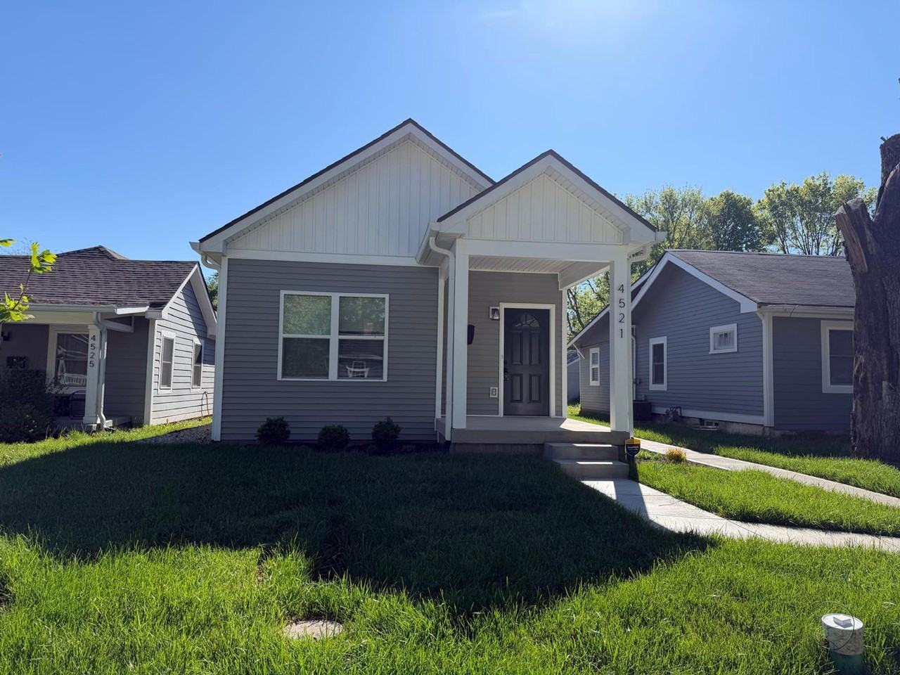 4521 Norwaldo Ave Duplex - Photo 3 of 7