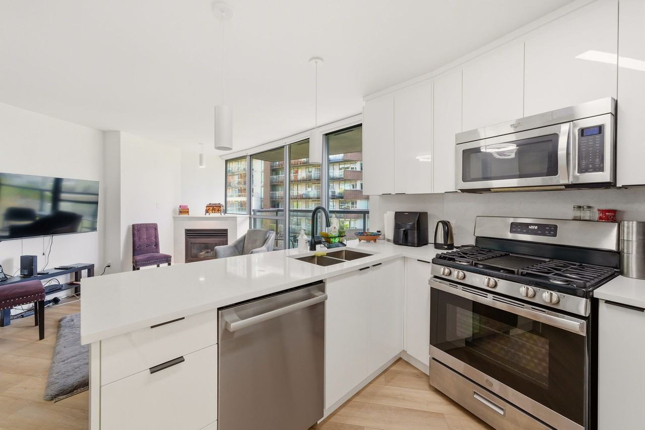 501 Pacific Street #502 - Photo 6 of 24