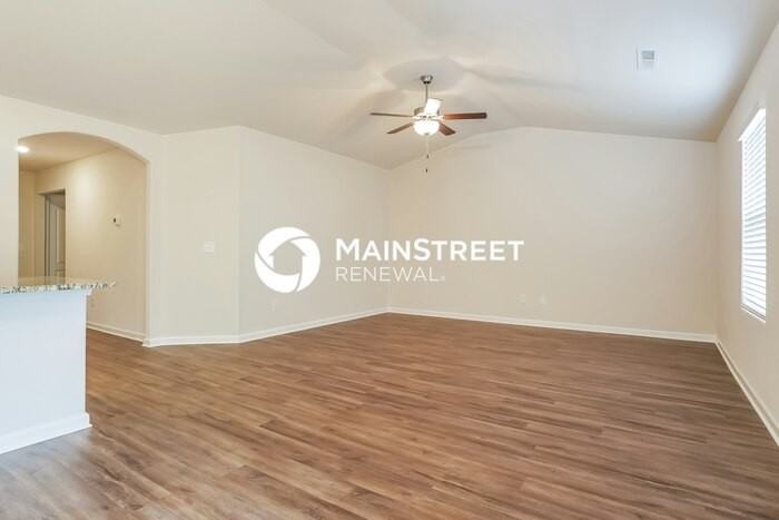 382 Armistead Ct - Photo 3 of 16