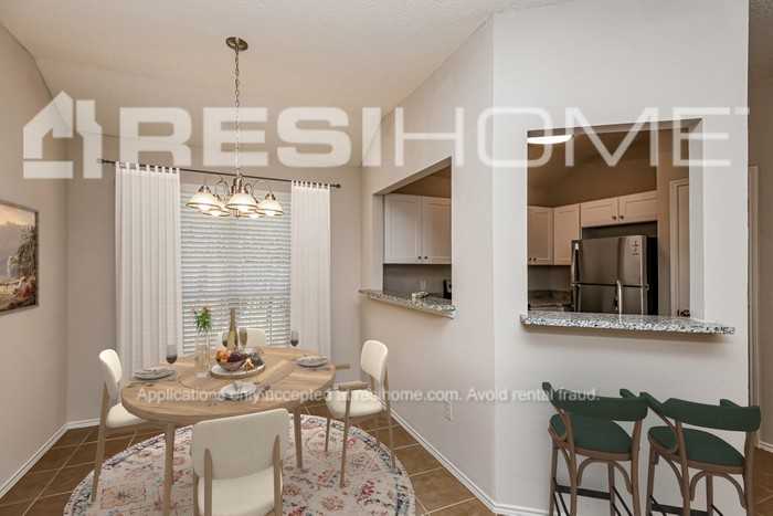 7425 Arbor Park Dr - Photo 5 of 19