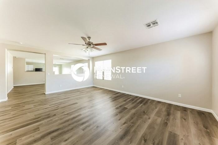 12804 N B St - Photo 2 of 17