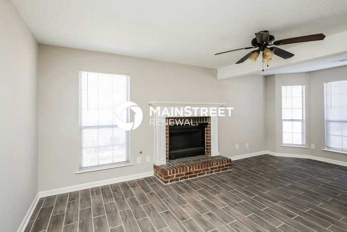 5927 Brookside Dr Se - Photo 4 of 17