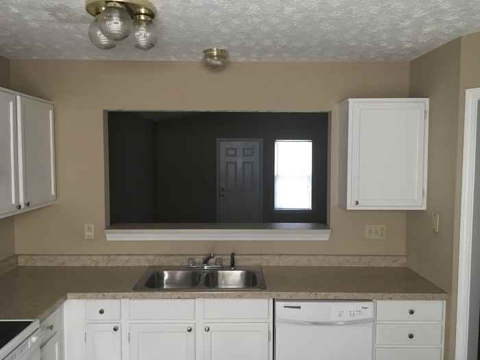 3235 Keystone Lakes Way - Photo 4 of 18