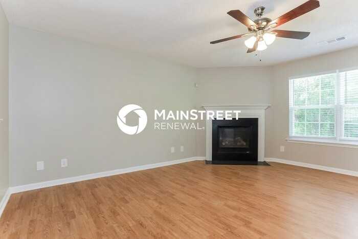 3511 Devon Chase Rd - Photo 5 of 17