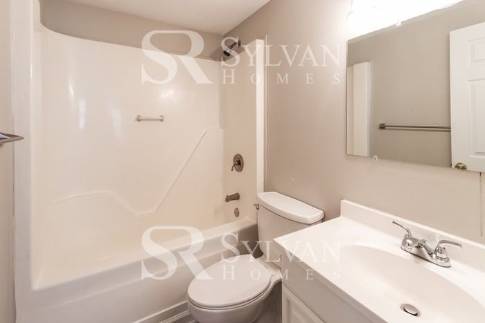 1805 Nickerson Blvd - Photo 7 of 16