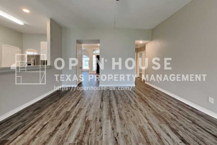 6506 Garden Canyon Dr - Photo 7 of 20