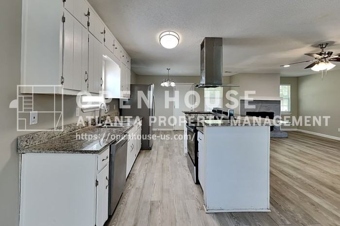 4956 W Ridge Dr - Photo 6 of 20