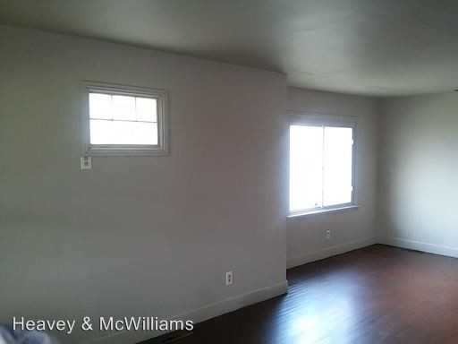 457 N Hazelwood Ave - Photo 3 of 12