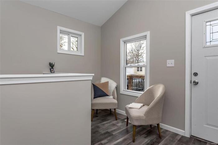 3434 Sims Ave - Photo 5 of 31