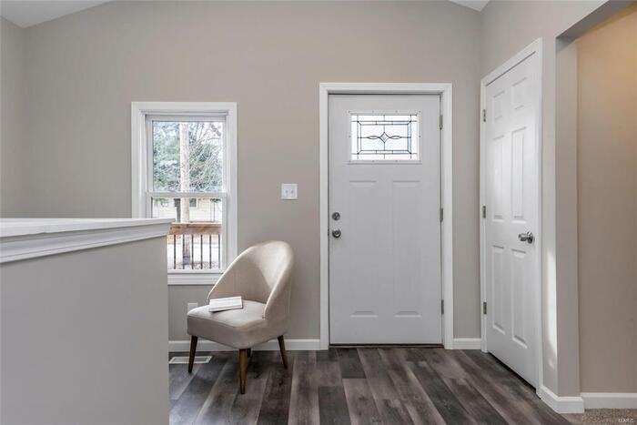 3434 Sims Ave - Photo 7 of 31