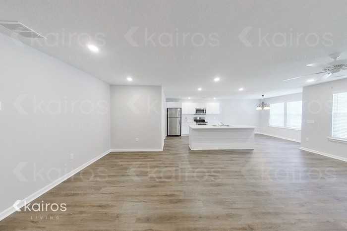 11 Camper Cir - Photo 4 of 16