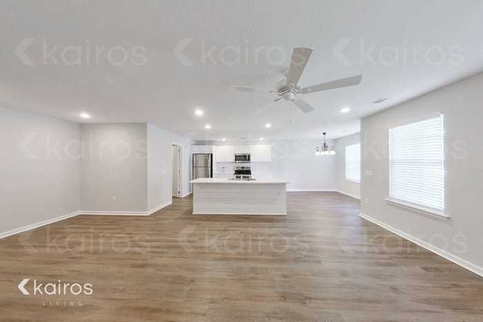 11 Camper Cir - Photo 5 of 16