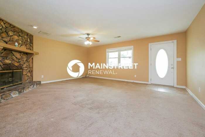 70 Summerfield Ct - Photo 3 of 16