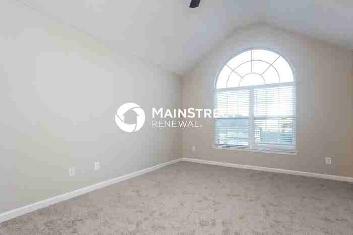 6887 Smoke Ridge Dr - Photo 6 of 15