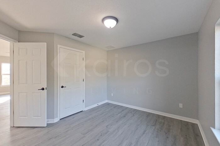 8806 Sw 135th Street Rd - Photo 7 of 22