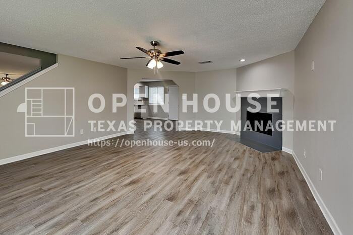 1812 Solitude Ct - Photo 5 of 26