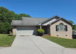 1012 Willow Creek Cir - Photo 1 of 1