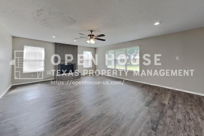 4223 Shady Village Ct - Photo 6 of 25