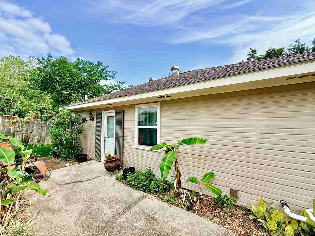 10942 Neale Fraser Dr #C - Photo 2 of 3