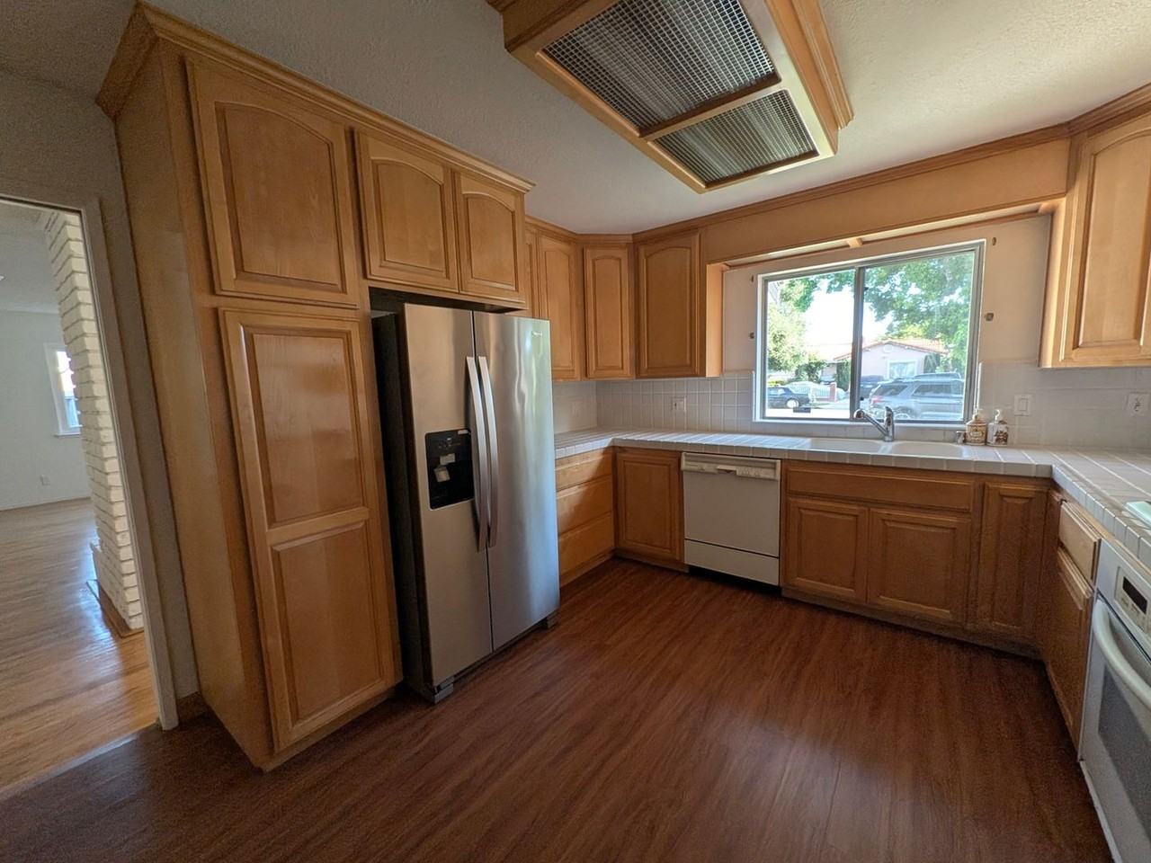 118 Azucar Ave - Photo 2 of 29