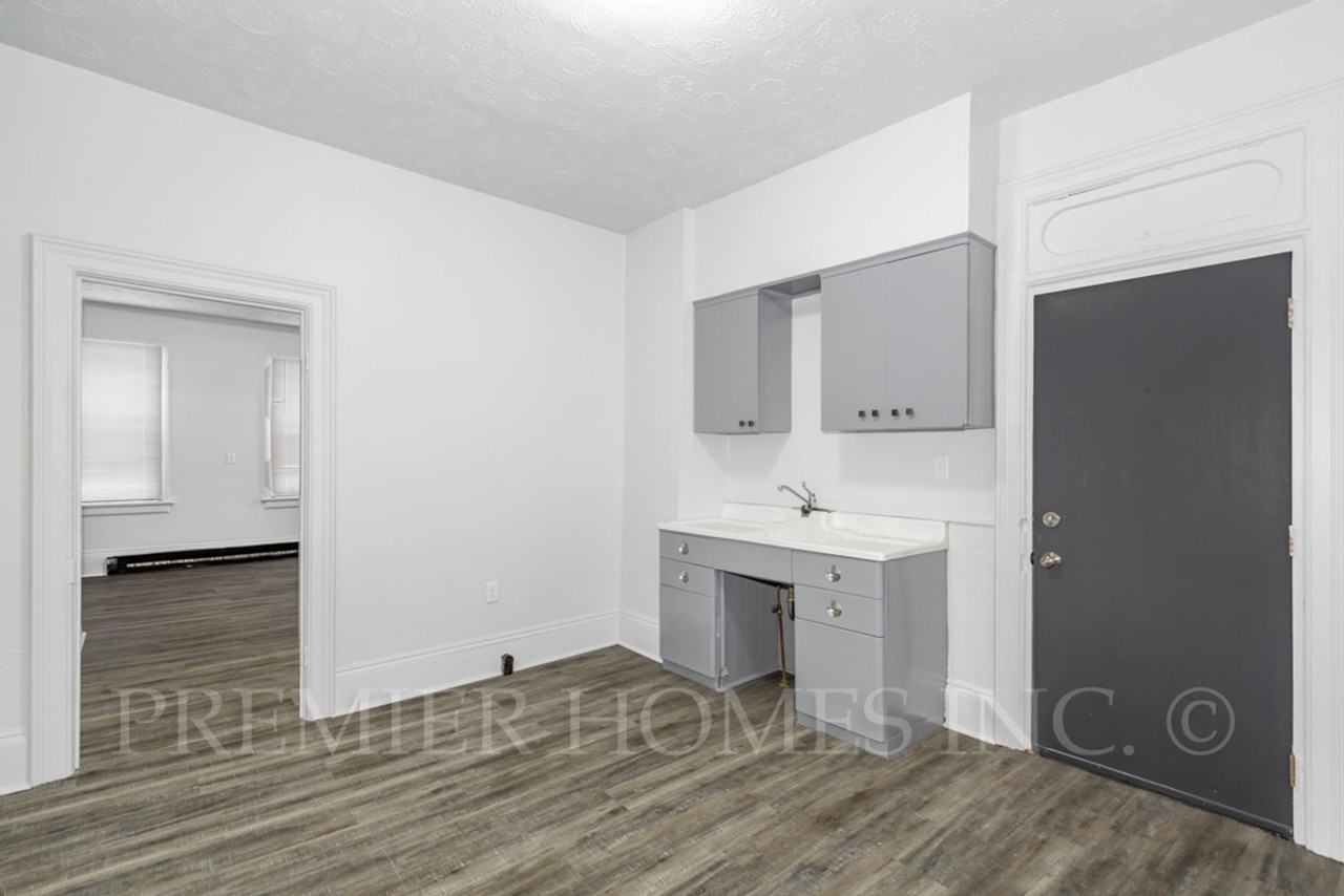 3390 State St Ne - Photo 4 of 14