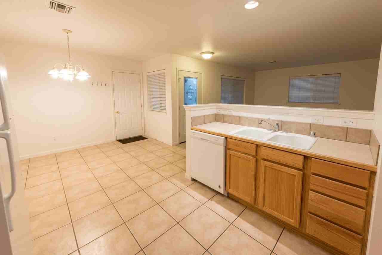632 Sw Bade Ave - Photo 7 of 18