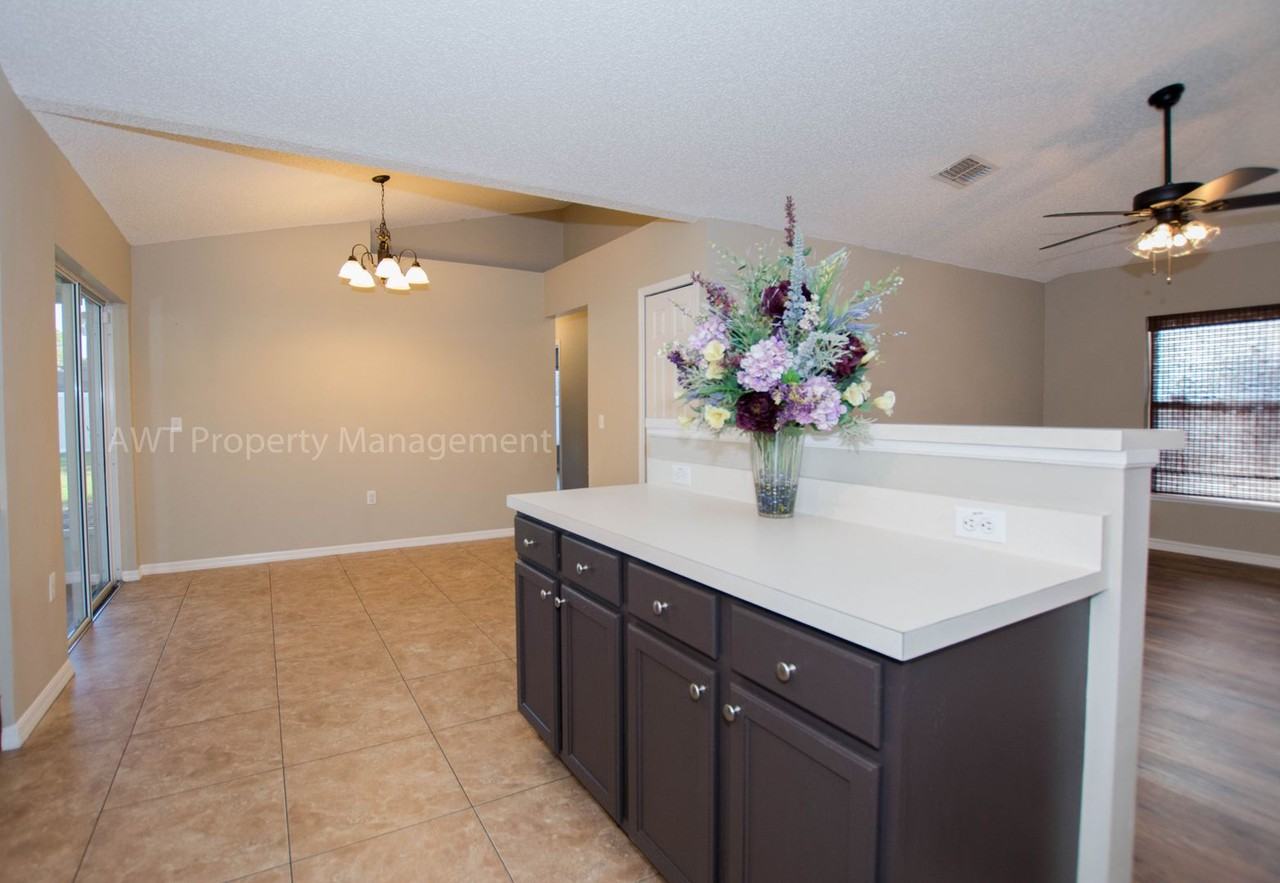 131 Rae Dr - Photo 5 of 23