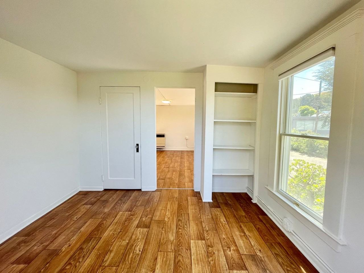 257 Peralta Ave - Photo 4 of 22