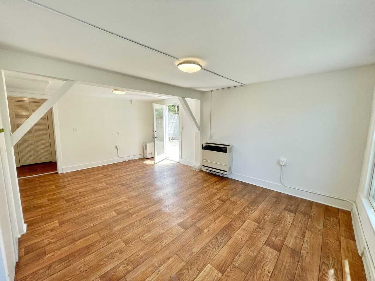 257 Peralta Ave - Photo 5 of 22